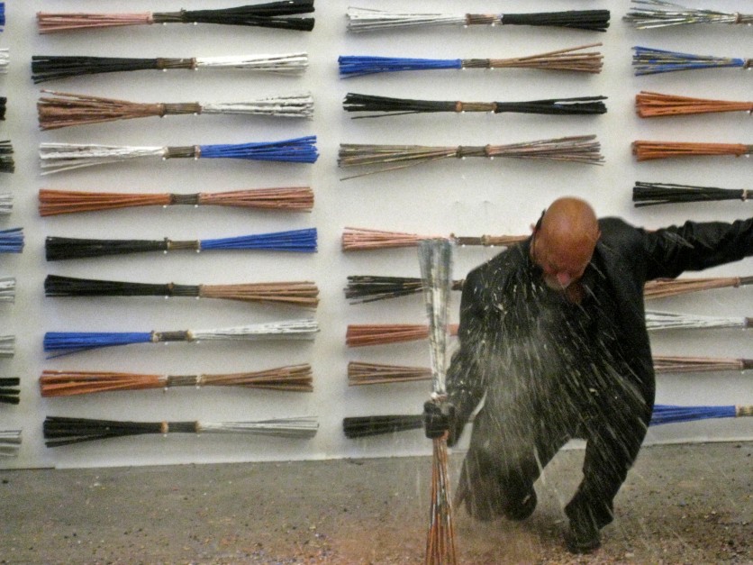 Damage is Done / Danno è fatto, 2011